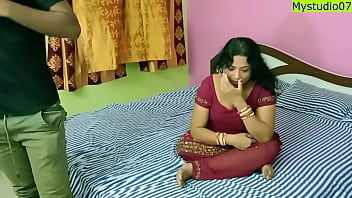 Indian Scorching gonzo bhabhi having hook-up with diminutive meatpipe boy! She is not happy!