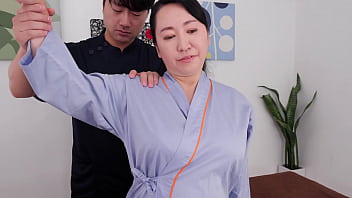 A Enormous Bra-stuffers Chiropractic Polyclinic That Makes Aunts Go Wild With Her Delightful Melon Rubdown Yuko Ashikawa
